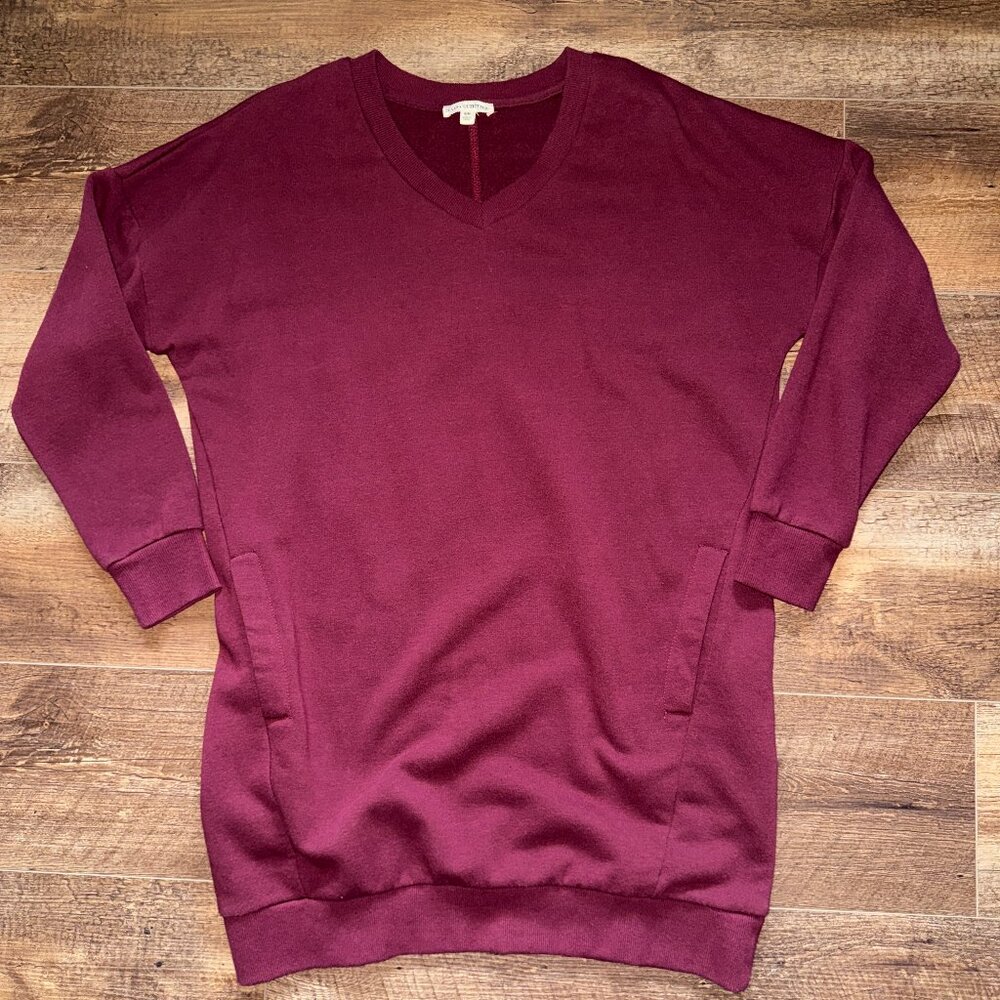 Zenana V Neck Sweatshirt With Pockets Size S/M wine